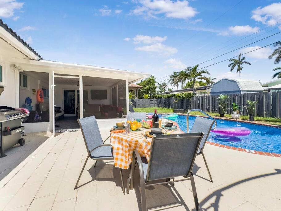Amazing Home W Heated Pool 8 Mins To The Beach Lighthouse Point Ngoại thất bức ảnh